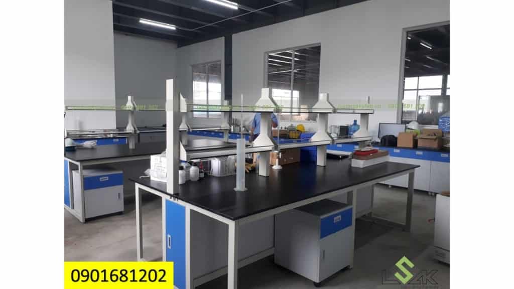 Bàn thí nghiệm giữa phòng (bàn thí nghiệm trung tâm)