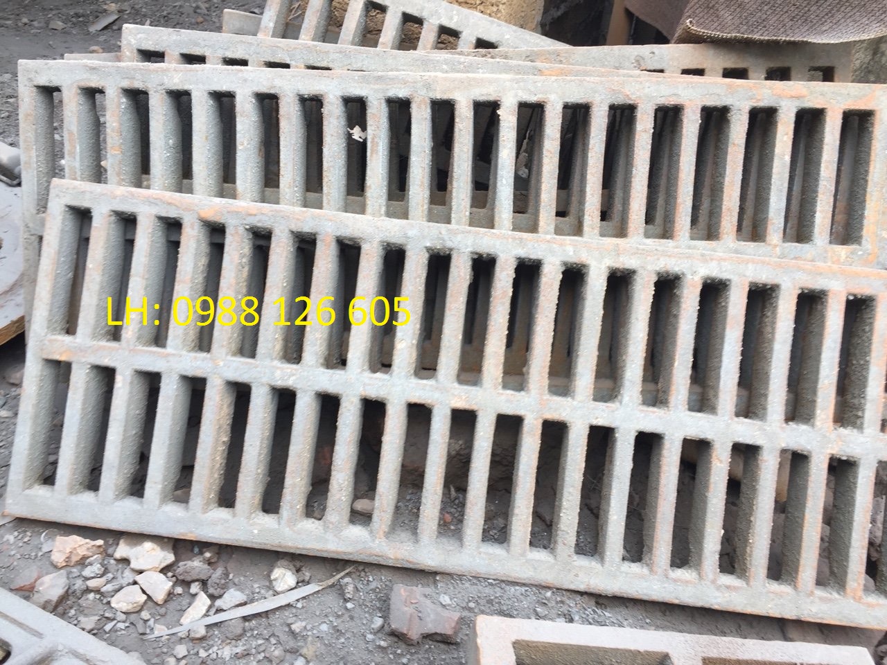 Song chắn r&aacute;c đ&uacute;c bằng gang chịu tải