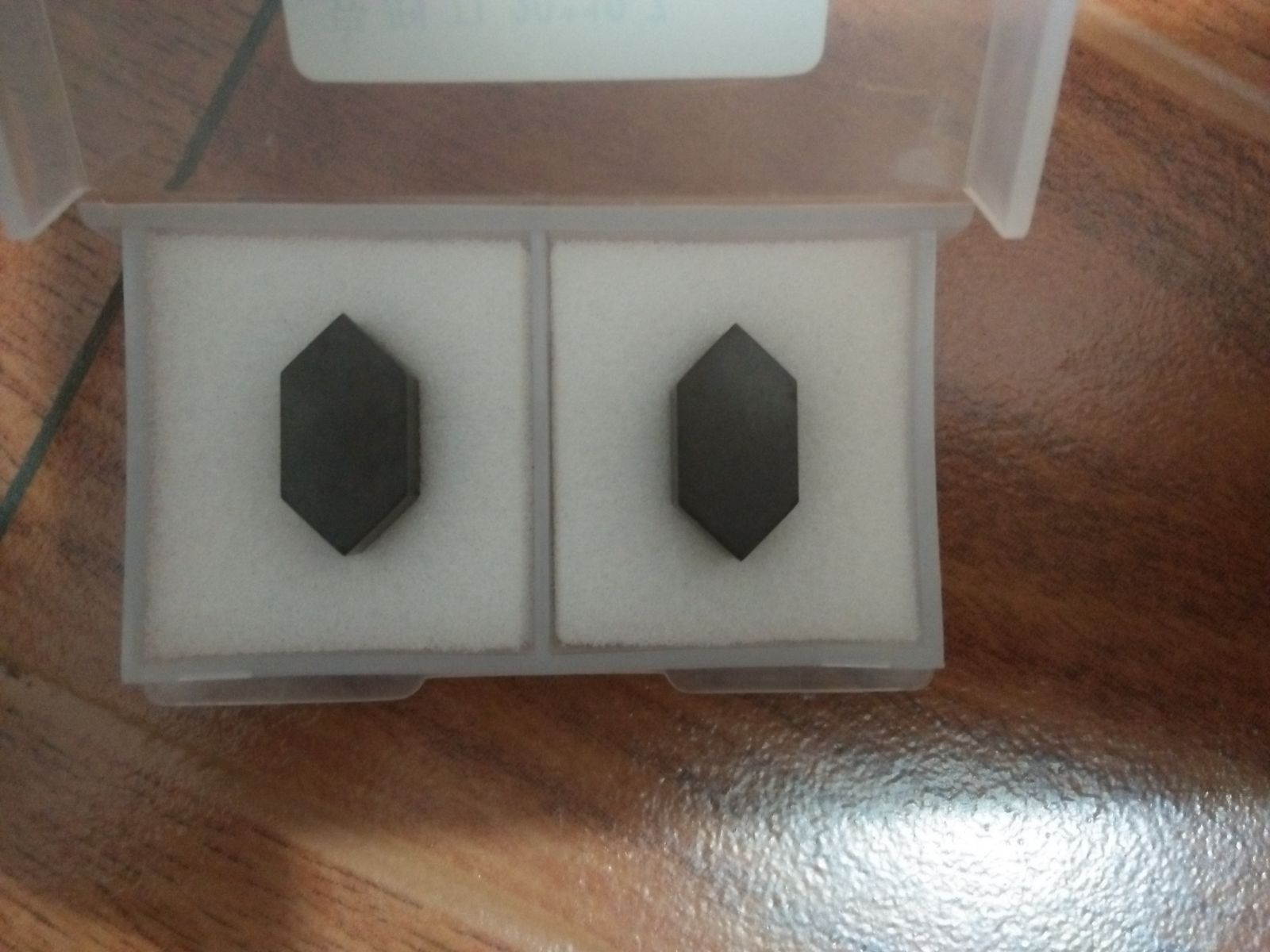 Dao tiện kim cương nhân tạo PCD