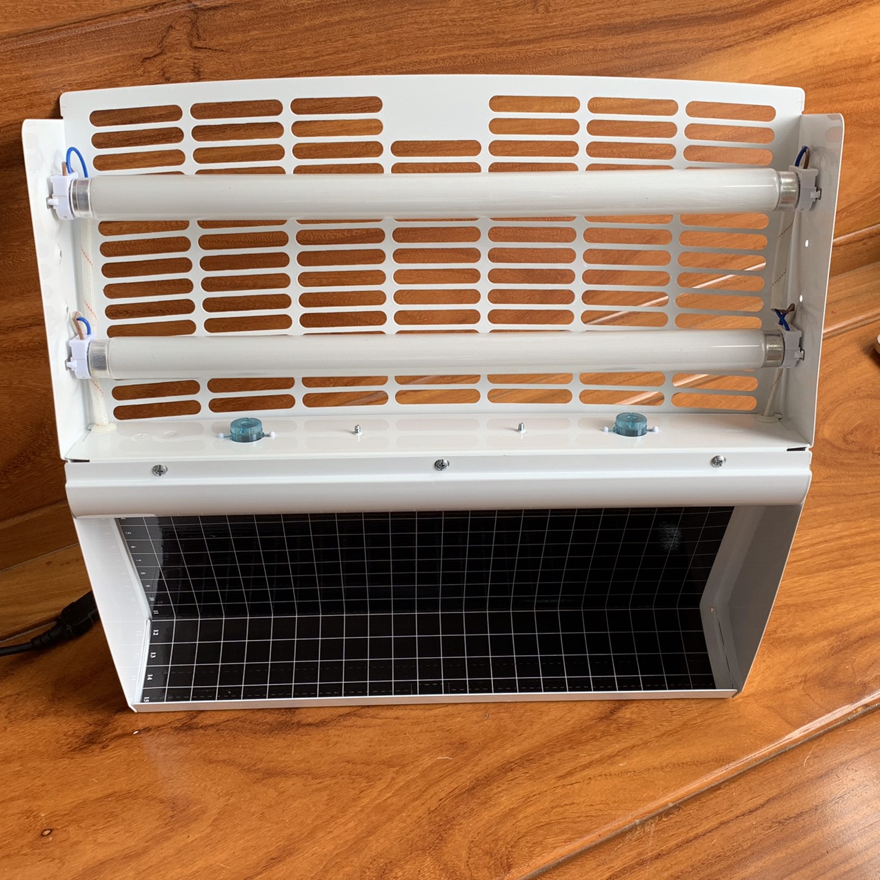 Đ&egrave;n diệt c&ocirc;n tr&ugrave;ng KTP 30W
